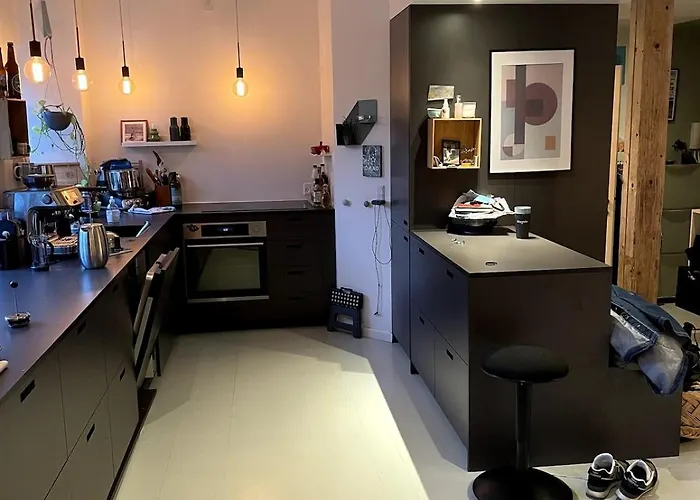 Lägenhet Lovely With Patio